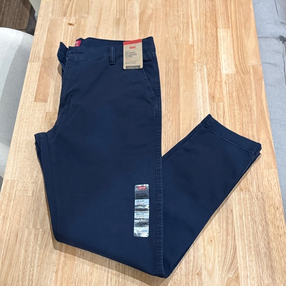 Levi's Men's Dark Blue Chinos - Picture 1 of 7